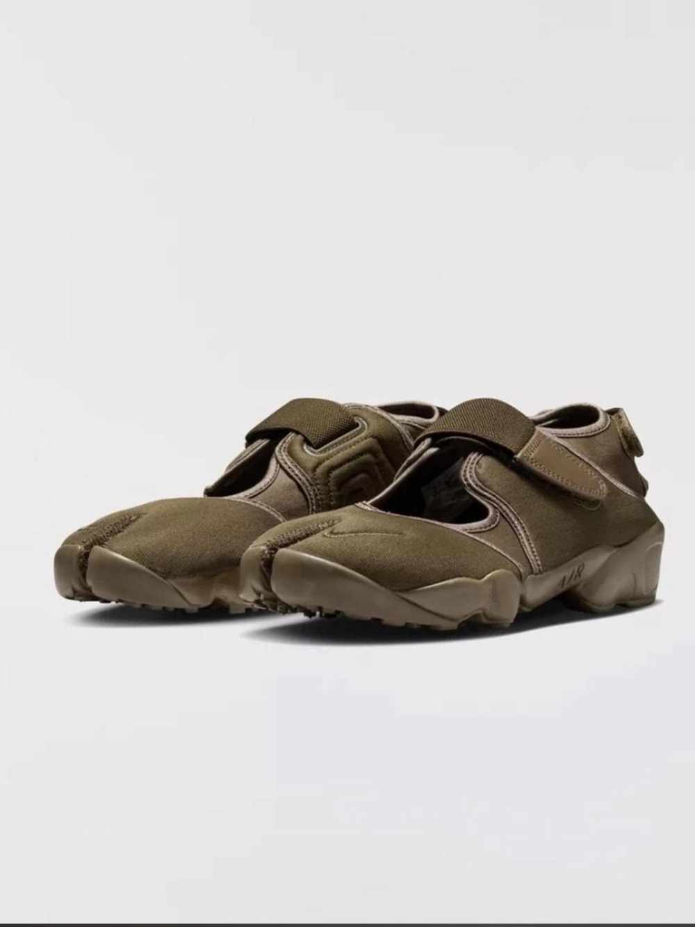 Nike Rift Hazel brown tabi sneaker women’s 9